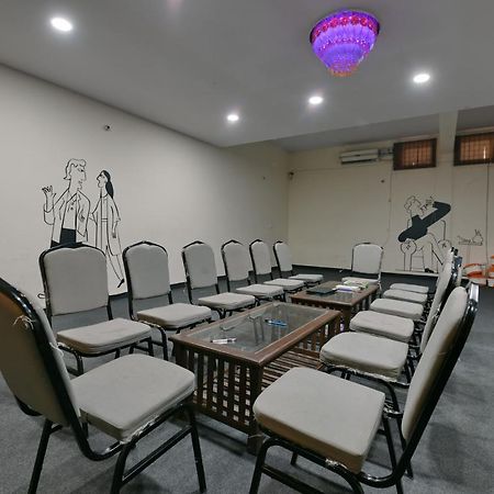 Hotel Admire Inn "Atta Market, Noida Sector 18" Exterior foto